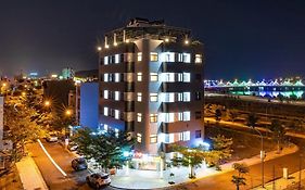 An Bình Tân Hotel